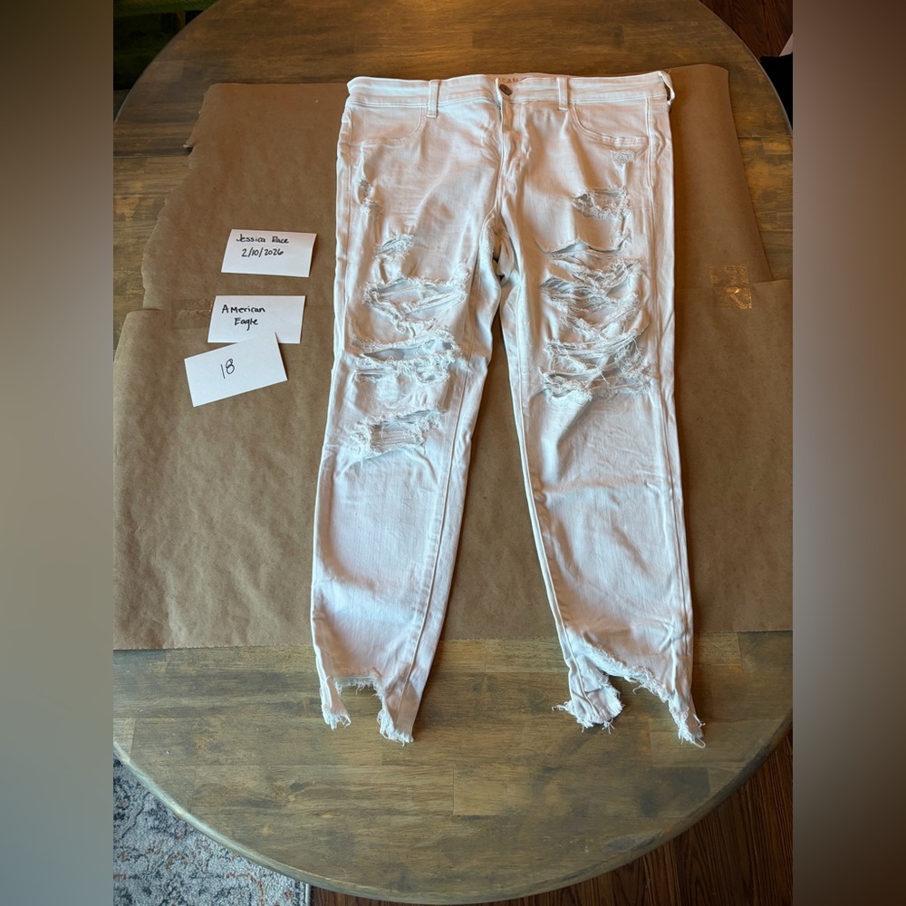 American Eagle Outfitters Women's Distressed White Skinny Jeans